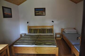 Фото номера Шале с одной спальней Кемпинги Turul Guesthouse and Camping г. Remetea 13