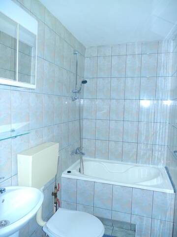 Фото номера Дом с 2 спальнями Кемпинги Turul Guesthouse and Camping г. Remetea 14